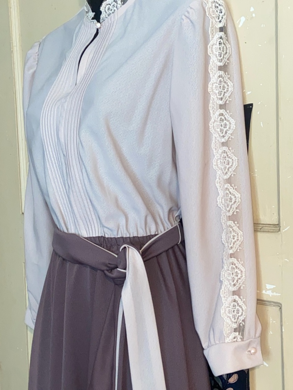 80s BEDFORD FAIR DRESS Pink & Brown Lace High Neck - Picture 4 of 8